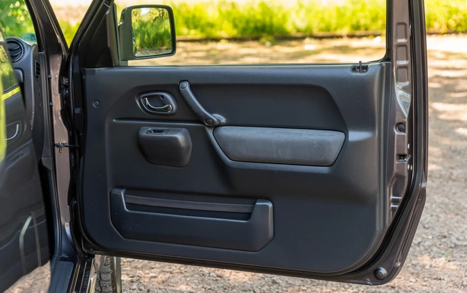 Suzuki Jimny cena 66700 przebieg: 131247, rok produkcji 2017 z Tyszowce małe 781